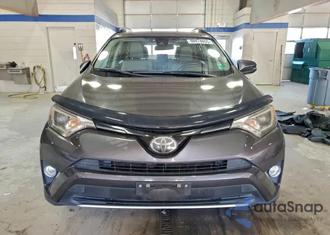 2017 Toyota Rav4 Xle из США, поврежденный, VIN JTMRFREV3HJ169238